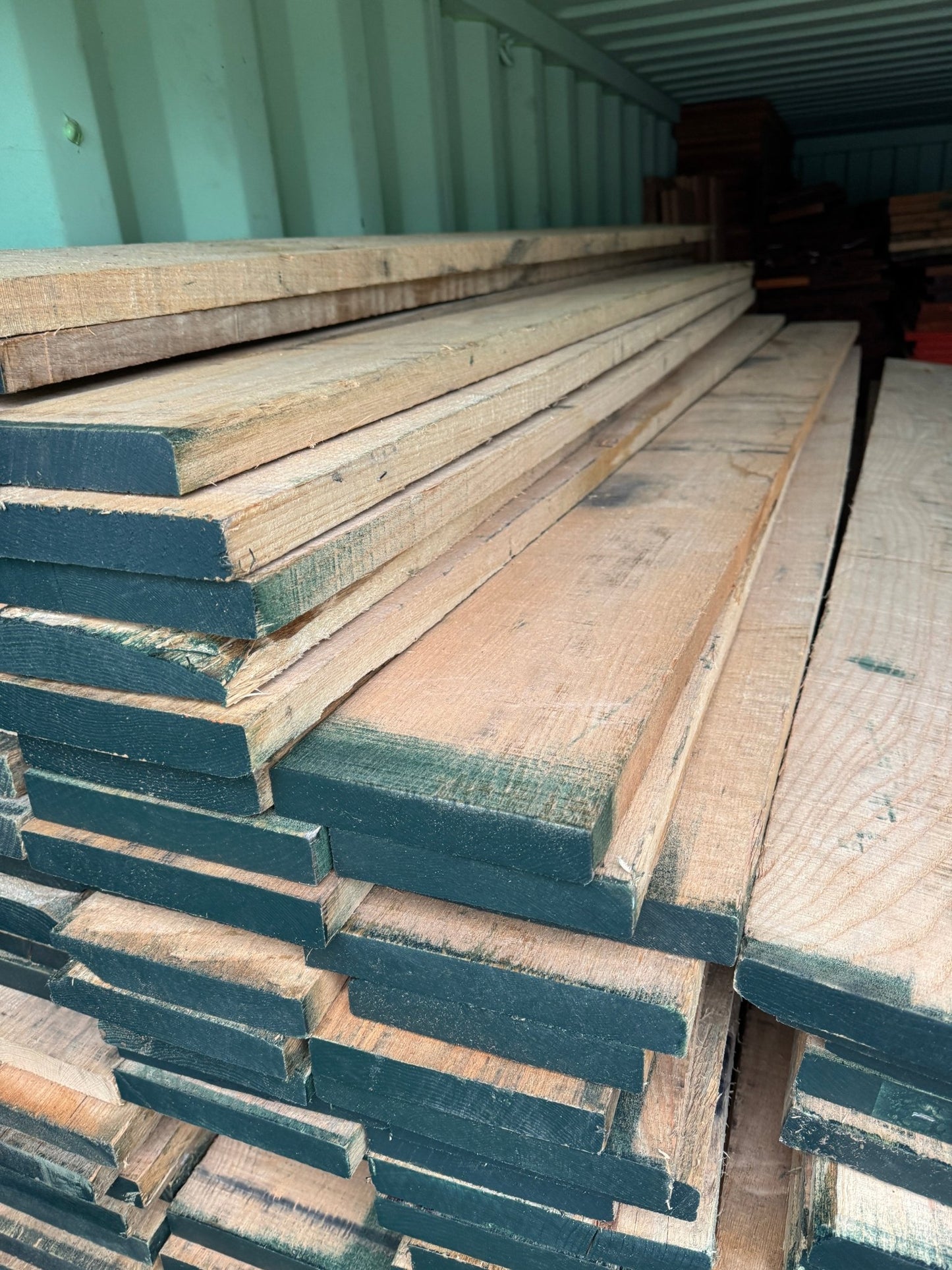 Joinery Solid Oak Kiln Dried Rough Sawn Plank 27mm - Hardwood Yard